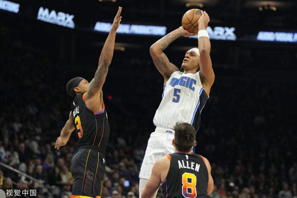 冲突而缺席 冲突而缺席