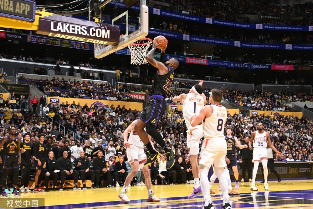 在德比戰中 在德比戰中