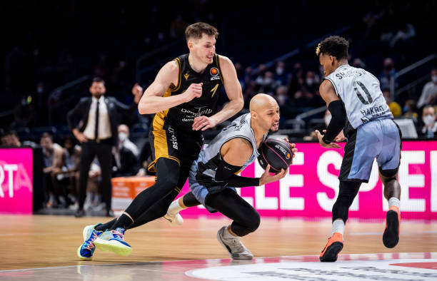 仅展示了他 仅展示了他